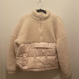 Fabletics 1/4 zip, so cozy!